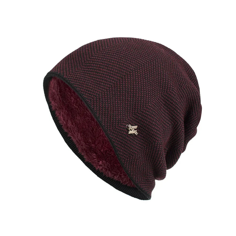 Ribbet hue med diskret emblem - Viorica