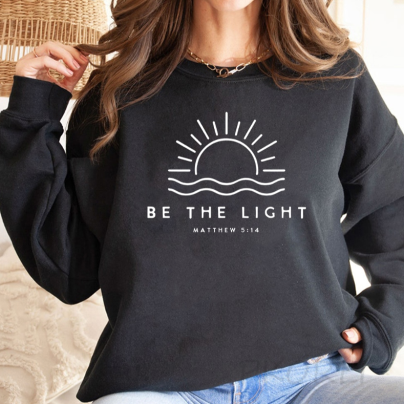 Hena - Elegant "Be The Light" sweatshirt