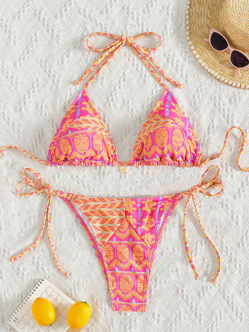 Stilfuld Bikini med Blomster Geo Print - Hydee
