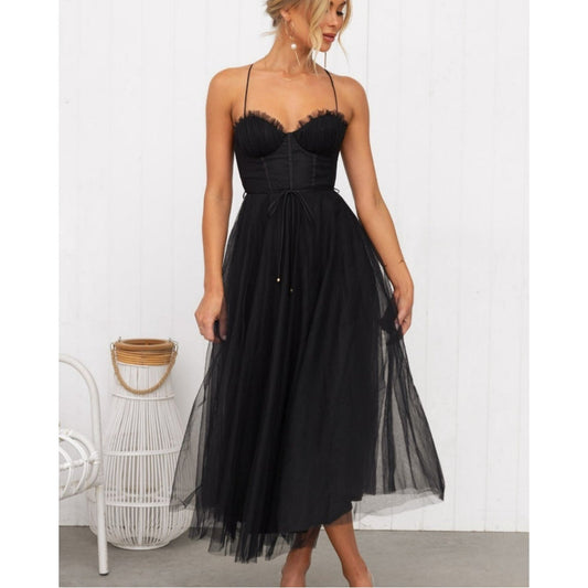 Cordelia - Moderne prinsessekjole med chiffon og seler til fest