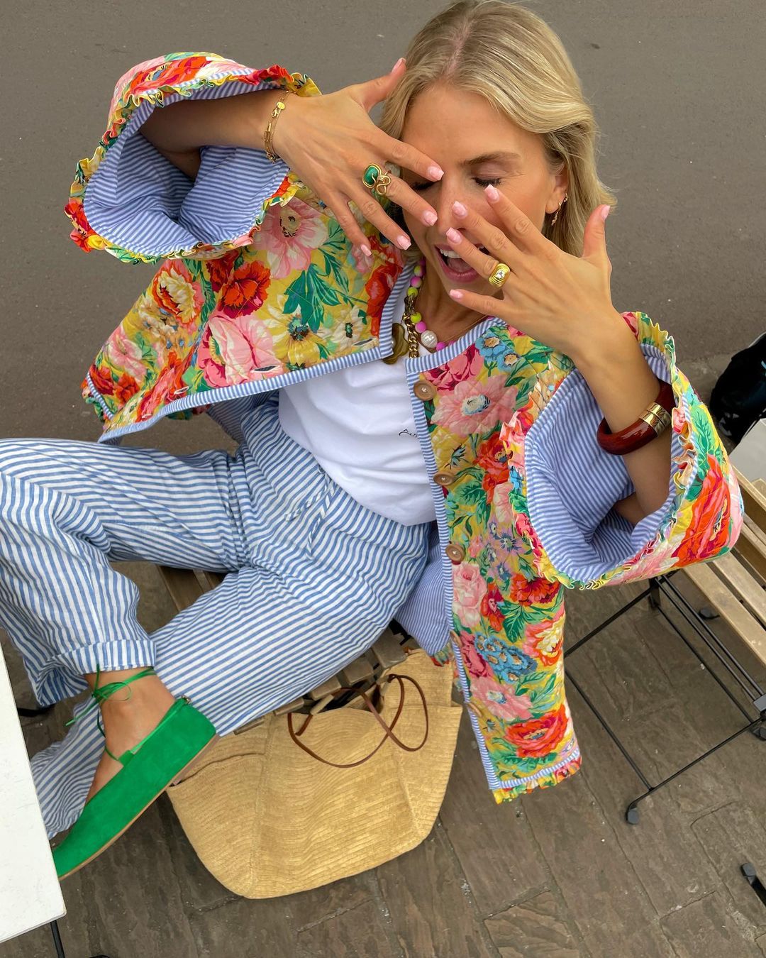 Langærmet parkajakke med blomsterprint til kvinder - Miranda