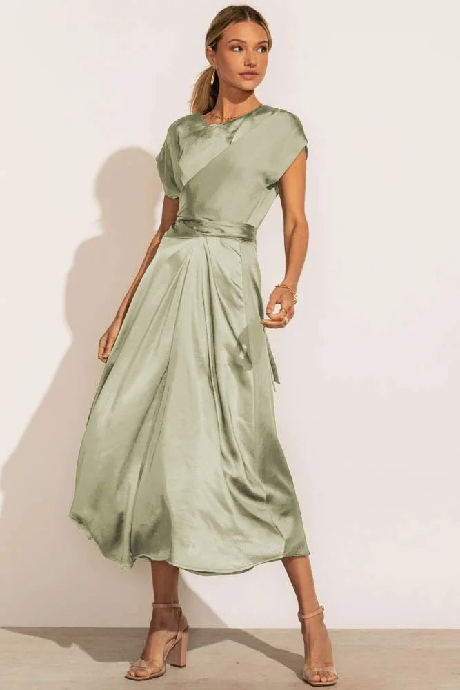 Elegant festkjole i satinsilke - Stevie
