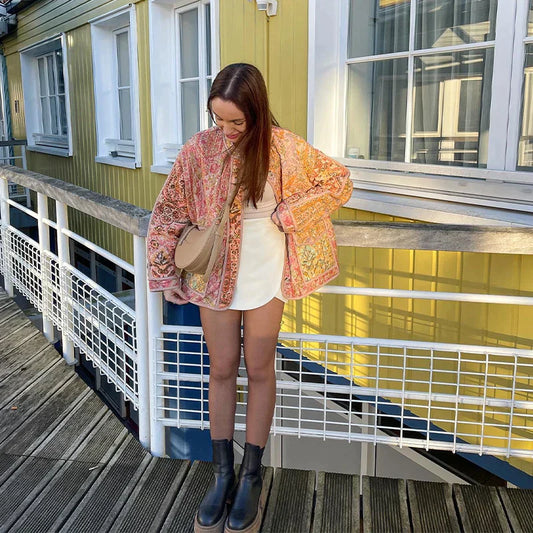 Darla - Moderigtig elegant jakke med print