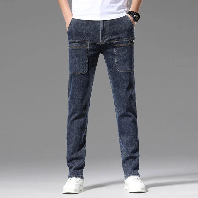 Komfortabel Jeans med flere lommer - Den