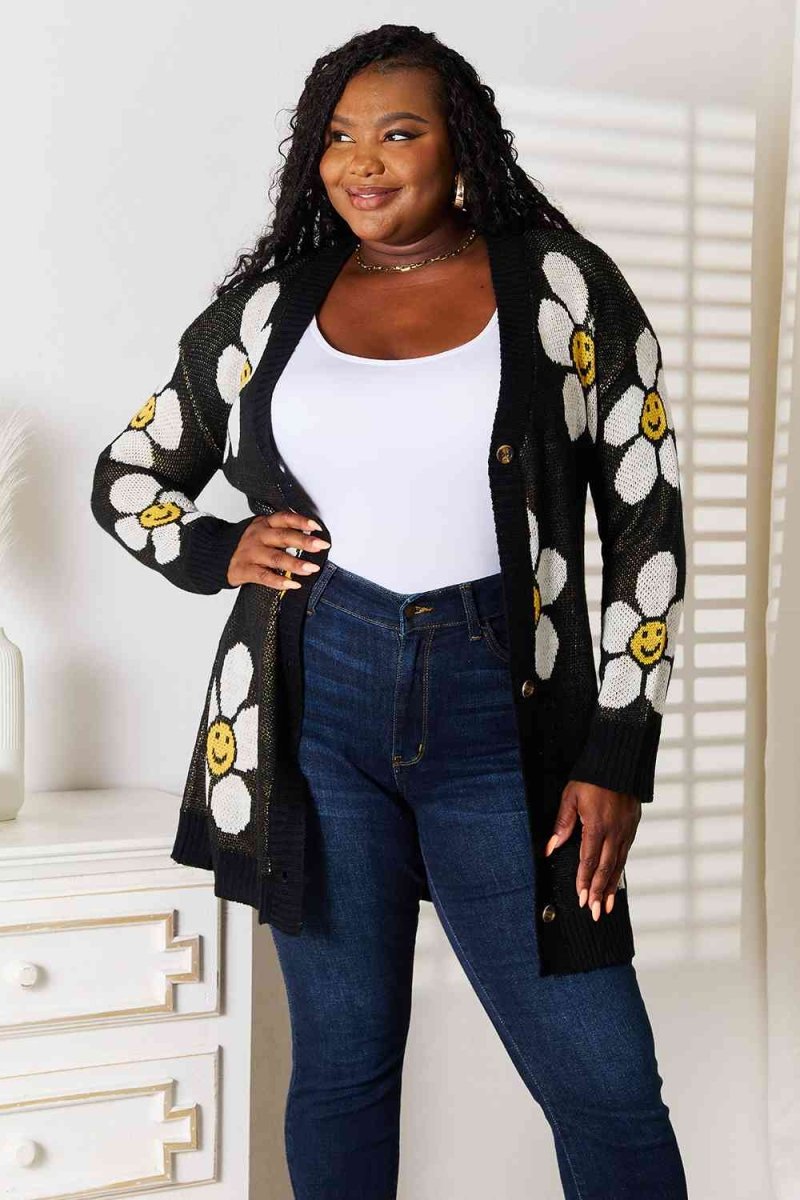 Cardigan med blomster og knapper - Hila