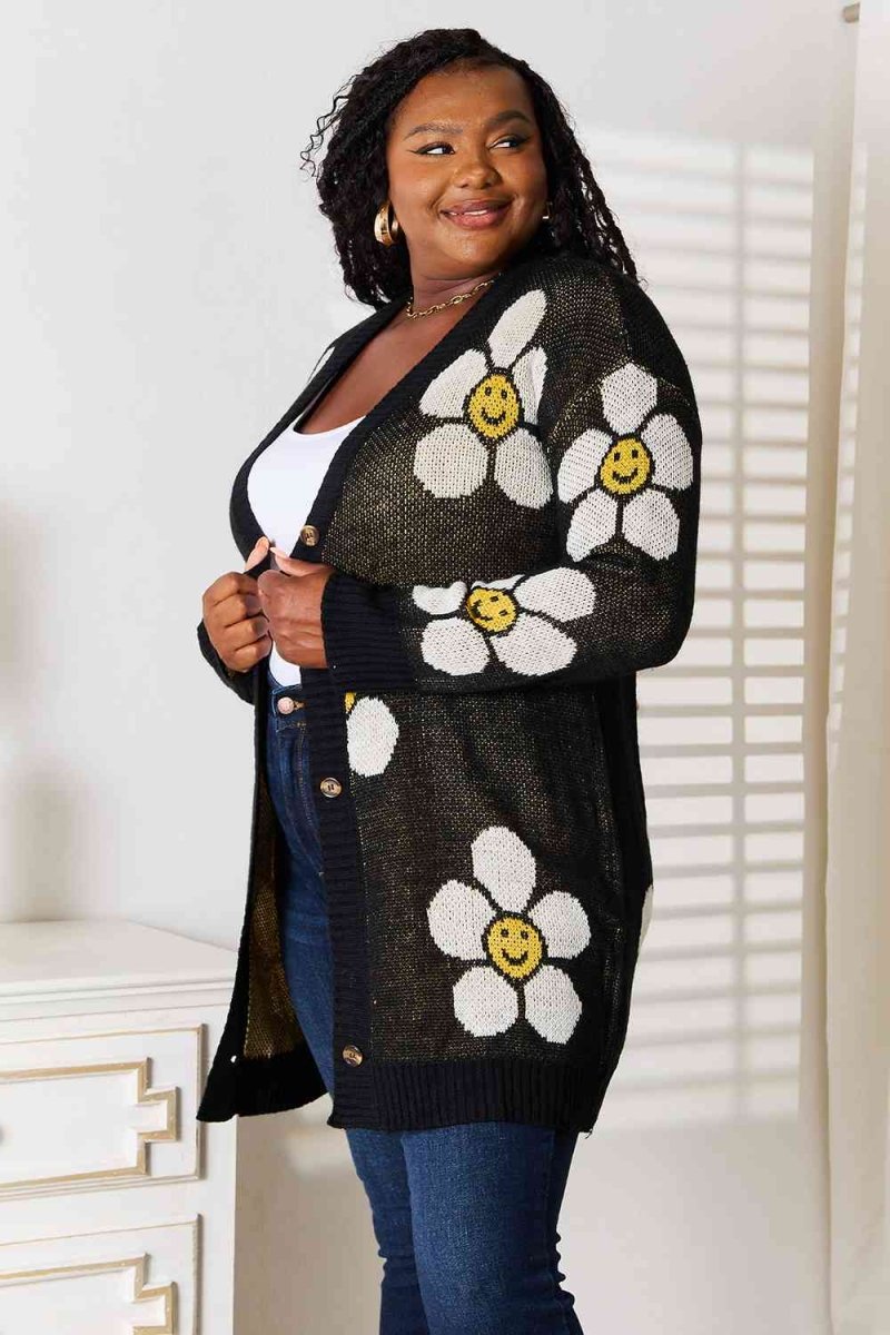 Cardigan med blomster og knapper - Hila