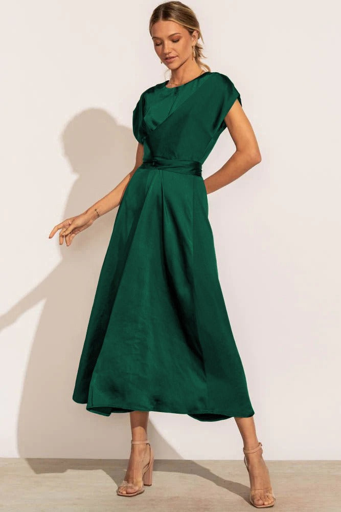 Taylor - Elegant midikjole